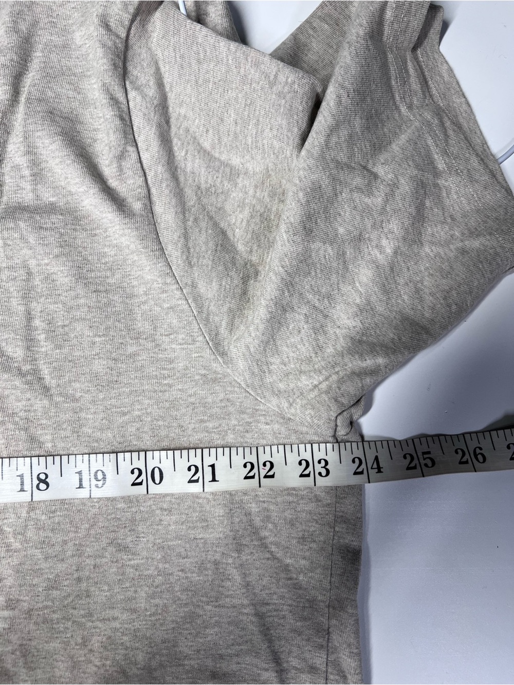 Everlane The Premium-Weight Relaxed Crew T-Shirt Heathered Oatmeal L NWT - Picture 7 of 14